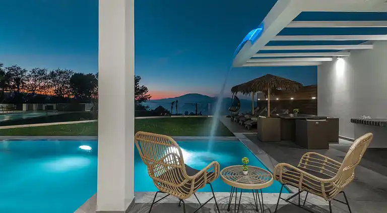 Cavo Mare Mirazur Luxury Retreat