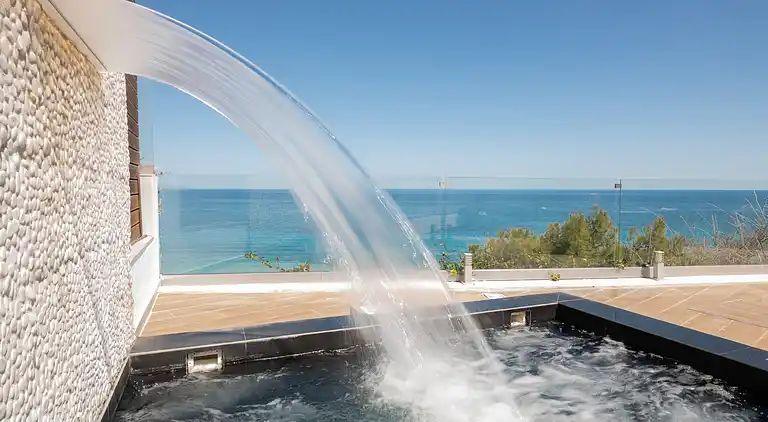 Luxury Villa Cavo Mare Meltemi with private pool & jacuzzi