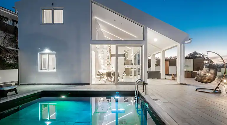 Luxury Villa Cavo Mare Meltemi with private pool & jacuzzi