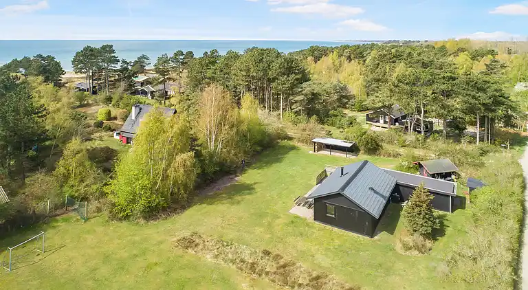 Unikt feriested med tennisbane den aktive familie