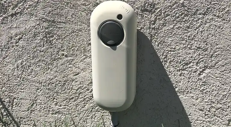 Perfect studio with lots of privacy, stunning views, pool.