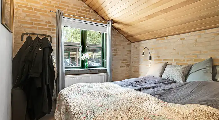 Skønt sommerhus i naturlige omgivelser tæt på hav