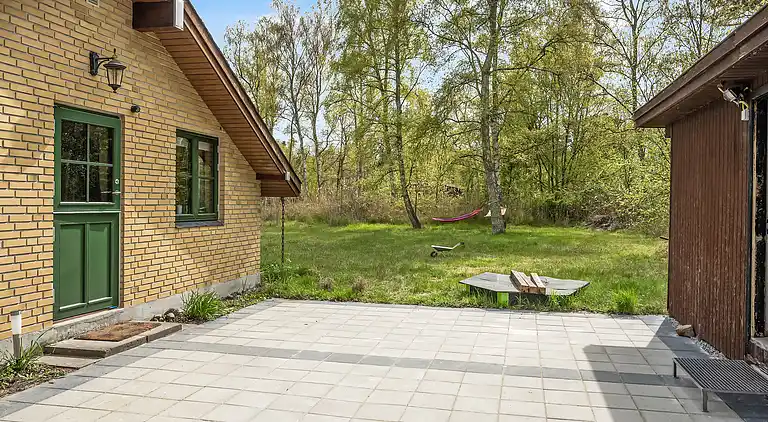 Skønt sommerhus i naturlige omgivelser tæt på hav