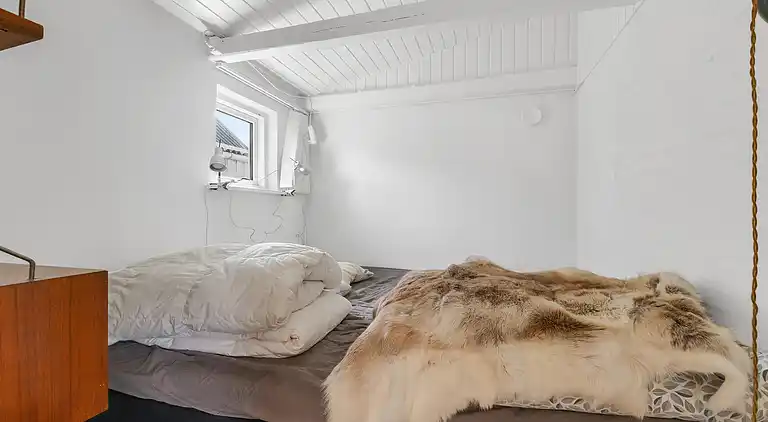 Einladendes Ferienhaus am Strand mit Seeblick