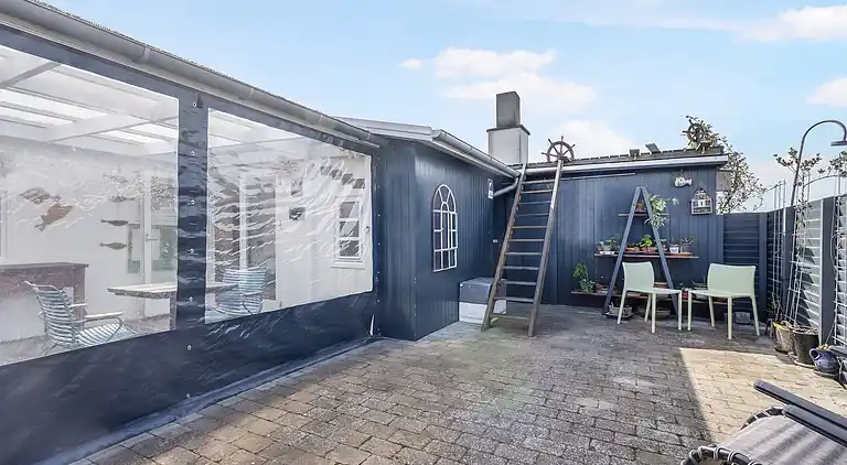Einladendes Ferienhaus am Strand mit Seeblick