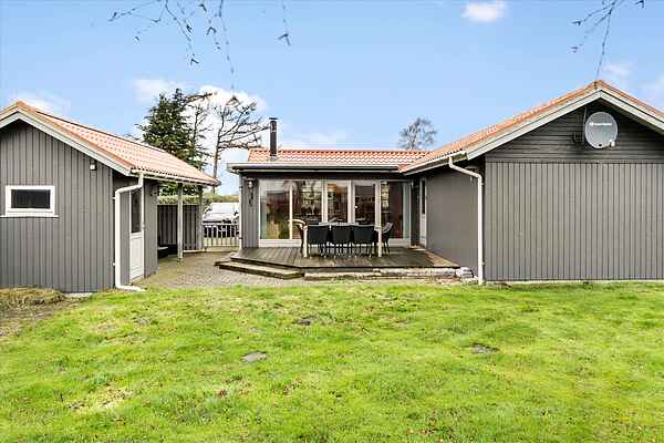 Nydelig sommerhus på stranden ved Tørresø
