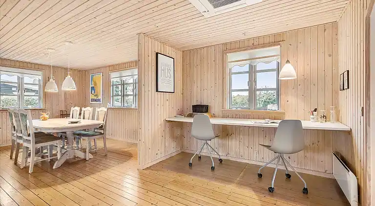 Nydelig sommerhus på stranden ved Tørresø