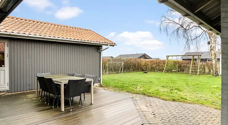 Nydelig sommerhus på stranden ved Tørresø