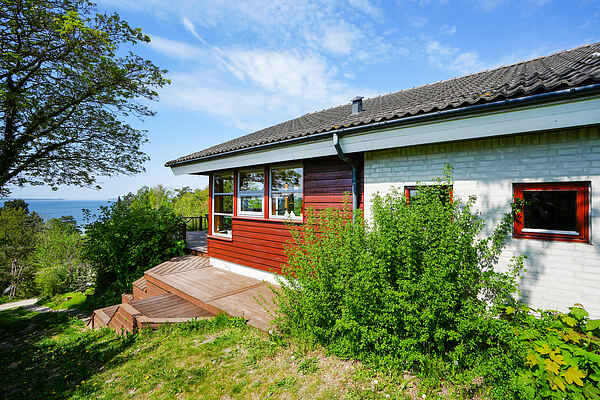 Feriehus med nydelig utsikt over fjorden