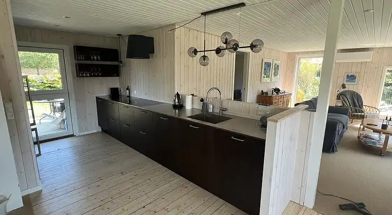 Ferienhaus in der 2. Reihe von Enøs Küste