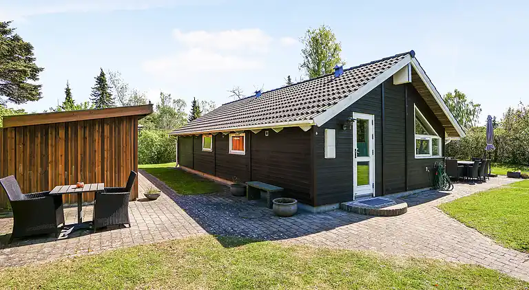 Lyst og indbydende sommerhus i Nordsjælland