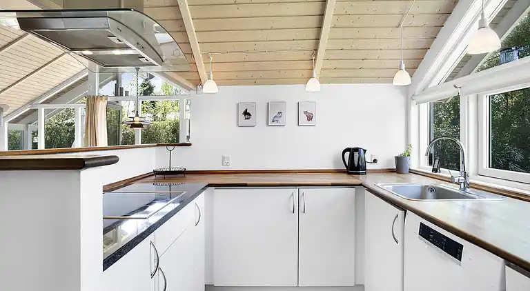 Lyst og indbydende sommerhus i Nordsjælland