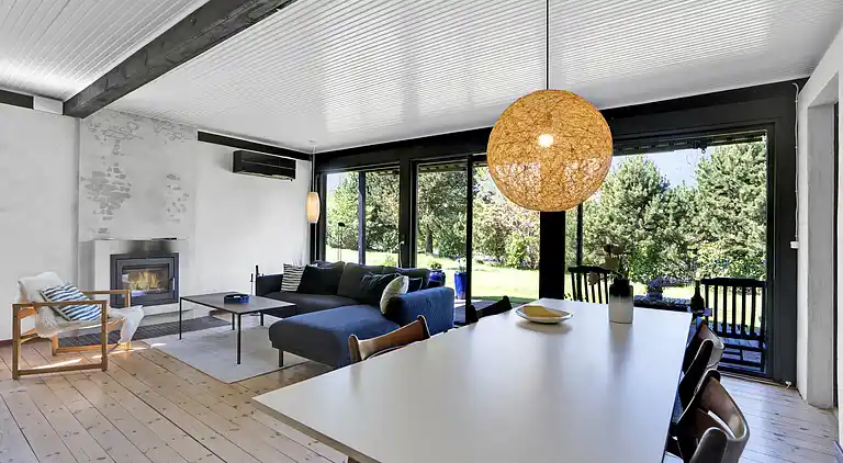 Ferienhaus in der Nähe von Stadt und Strand