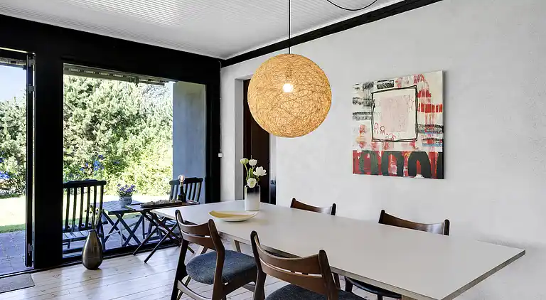 Ferienhaus in der Nähe von Stadt und Strand