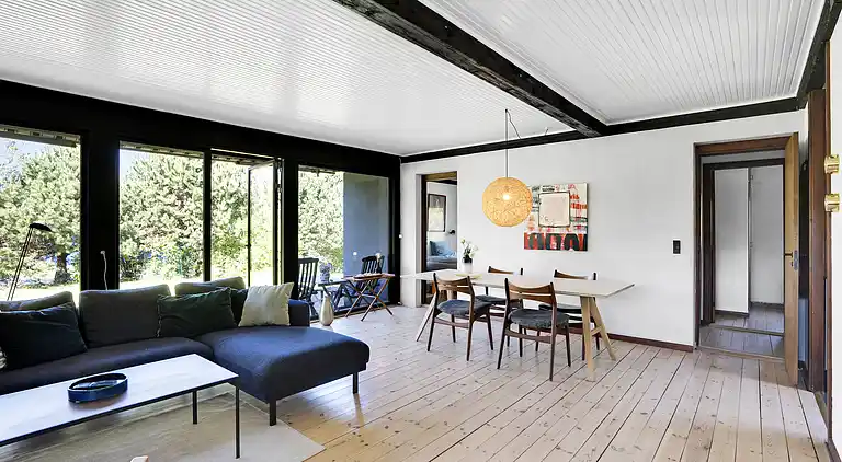 Ferienhaus in der Nähe von Stadt und Strand