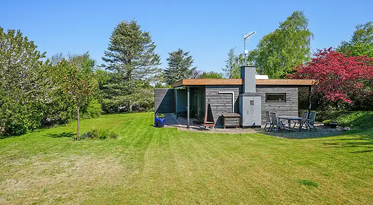 Ferienhaus in der Nähe von Stadt und Strand