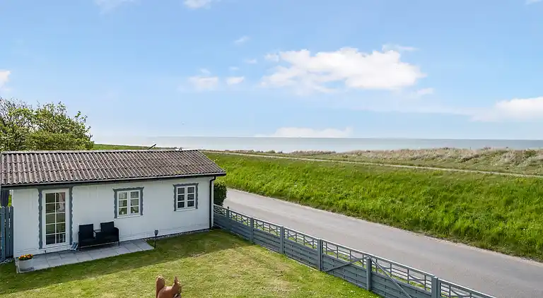 Urlaub in der ersten Reihe zum Wasser