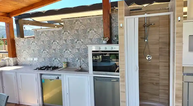 Two-bedroom apartment 14F