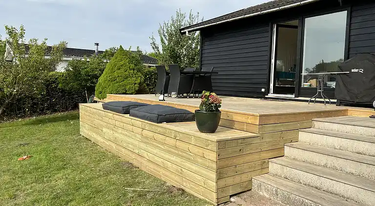 Ferienhaus in der 2. Reihe von Enøs Küste