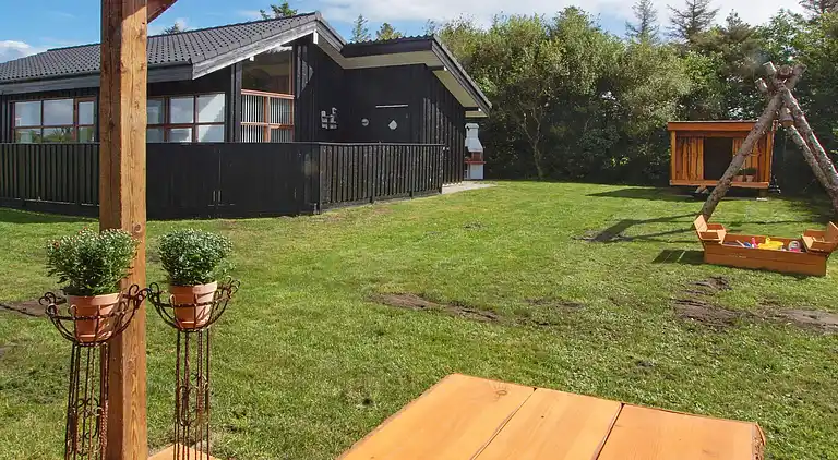 Sommerhus ved Skaven Strand