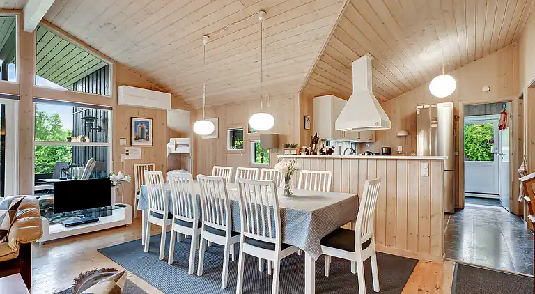 Godt møblert familiesommerhus på Nordsjælland 8+2