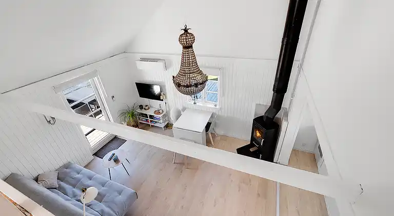 Cozy getaway close to the sea