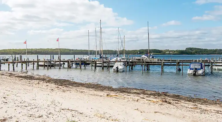 Sommerhus ved Sønderballe Strand