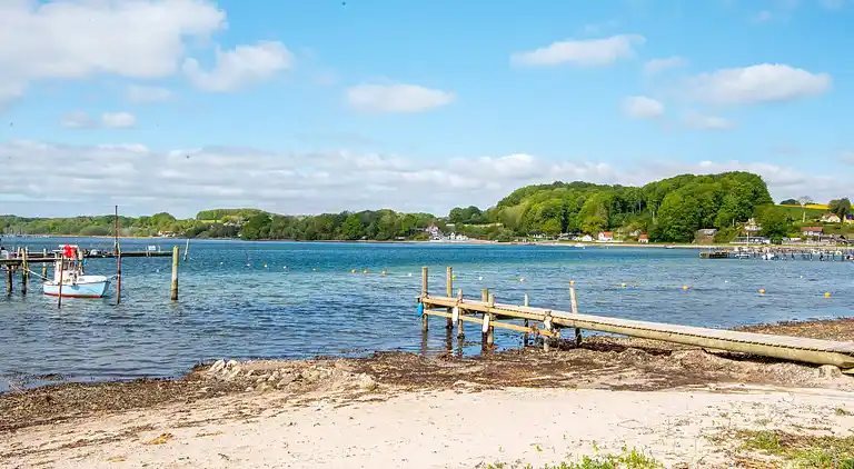 Sommerhus ved Sønderballe Strand