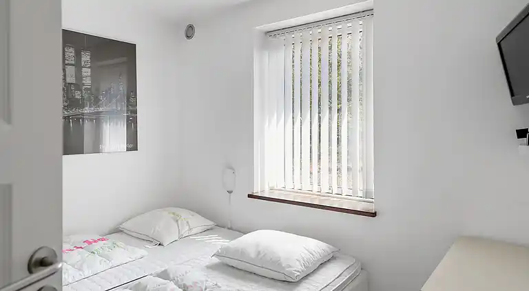 Hyggeligt nyere stort feriehus i Snogebæk