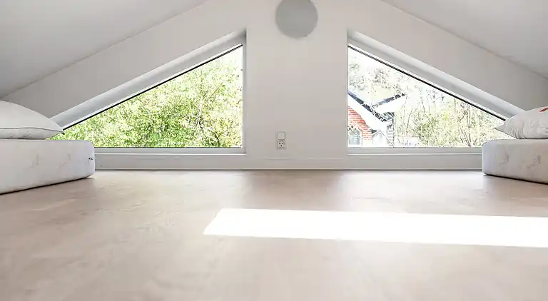 Hyggeligt nyere stort feriehus i Snogebæk