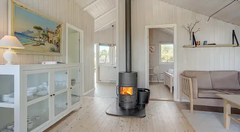 Feriehus med badstue, badestamp og havutsikt