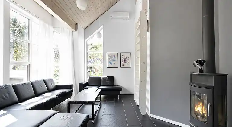 Lækkert feriehus på en dejlig naturgrund