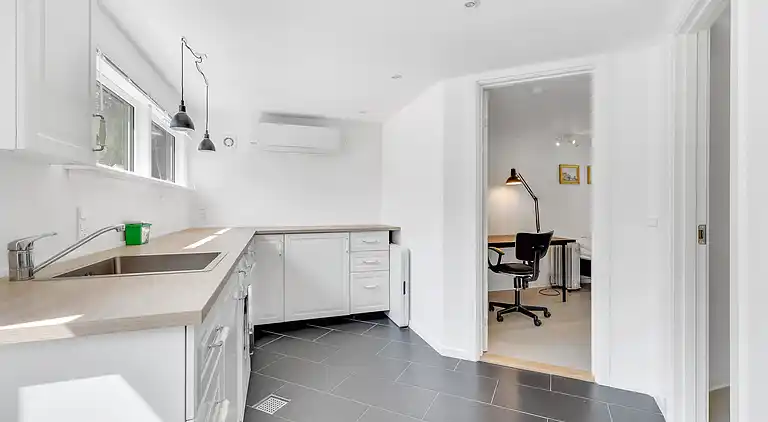 Unikt sommerhus i rolige omgivelser