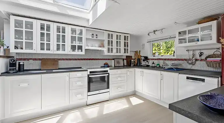 Unikt sommerhus i rolige omgivelser