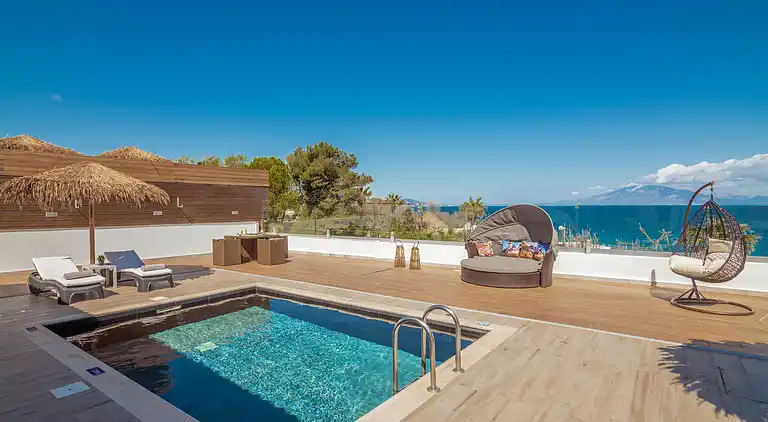 Luxury Villa Cavo Mare Thalassa with private pool & jacuzzi