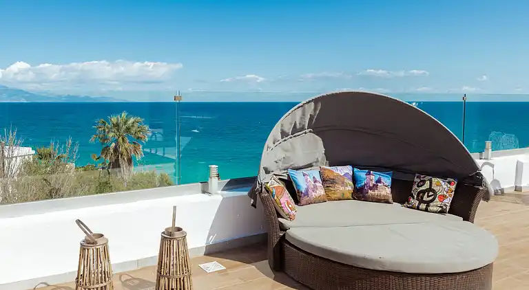 Luxury Villa Cavo Mare Thalassa with private pool & jacuzzi