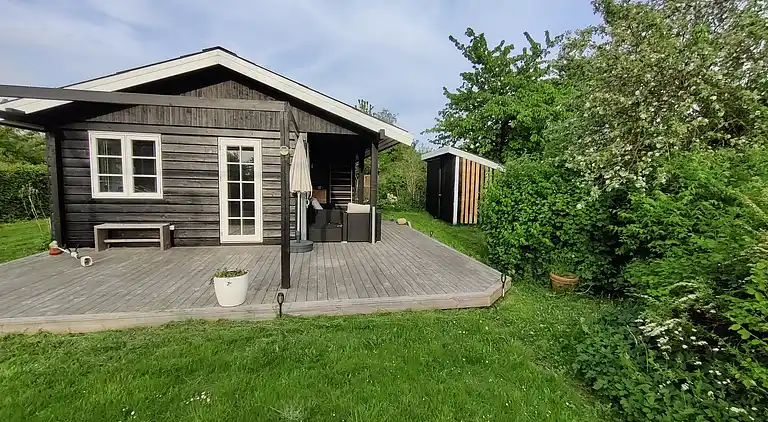 Small cozy summer house near the Isefjord