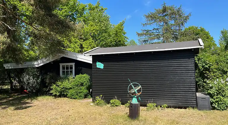 Hyggeligt sommerhus tæt på skov og strand