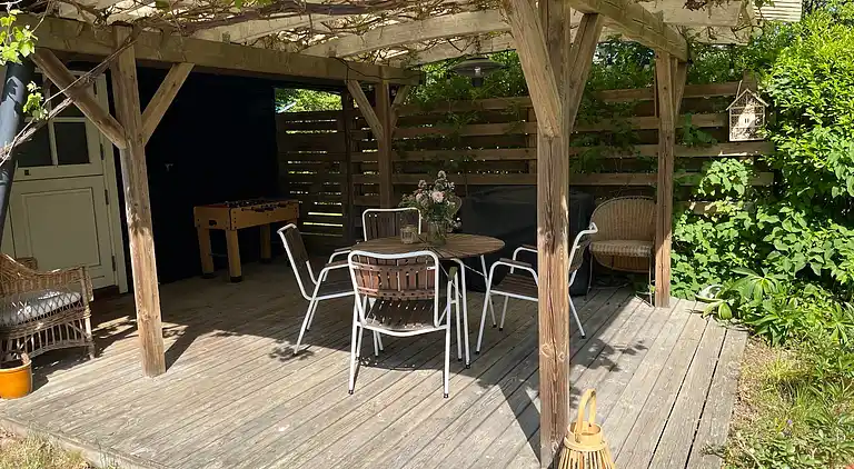Hyggeligt sommerhus tæt på skov og strand