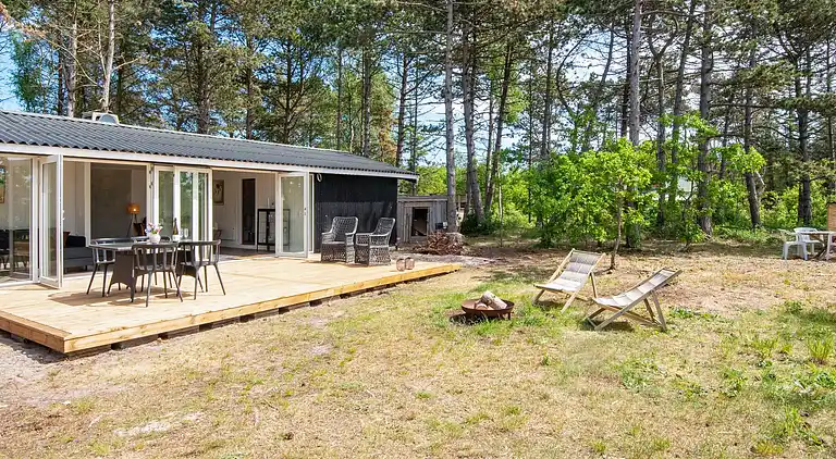 Sommerhus ved Øer Strand