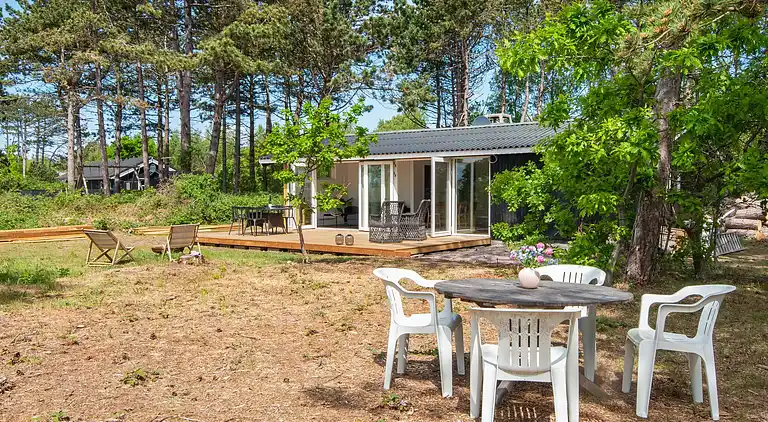 Sommerhus ved Øer Strand