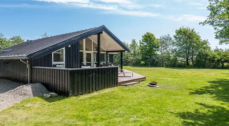 Sommerhus ved Rindby Strand