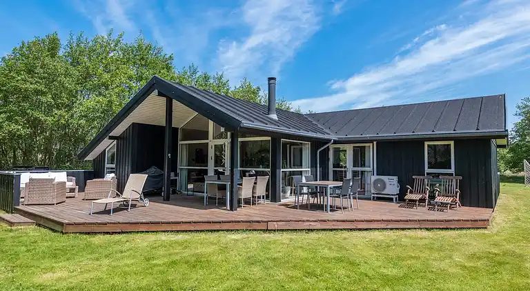 Sommerhus ved Rindby Strand