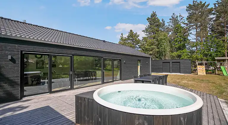 Nybygget sommerhus fuld af luksus