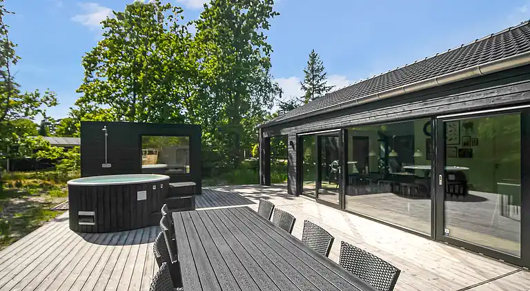 Nybygget sommerhus fuld af luksus