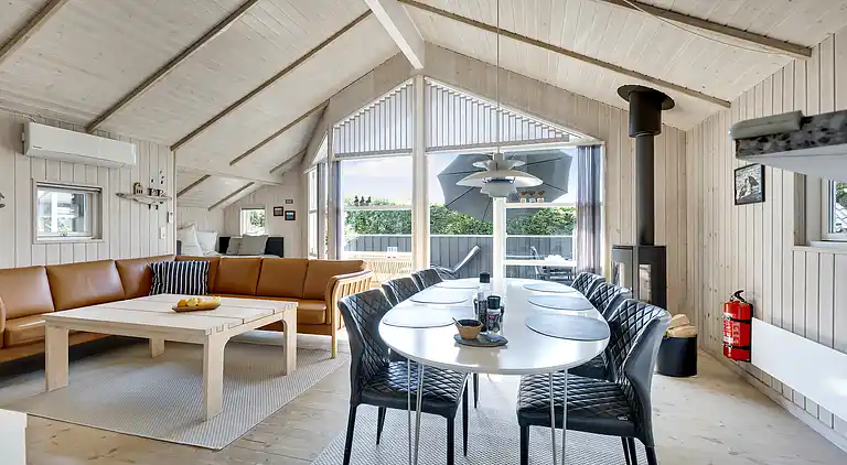 Hyggeligt sommerhus i naturrige omgivelser