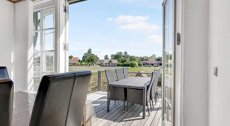 Kindvriendelijk huisje met groot binnenzwembad