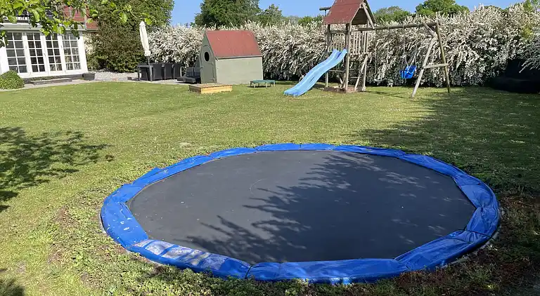 Kindvriendelijk huisje met groot binnenzwembad
