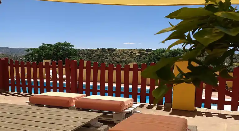 Farm house in Fuentes de Cesna