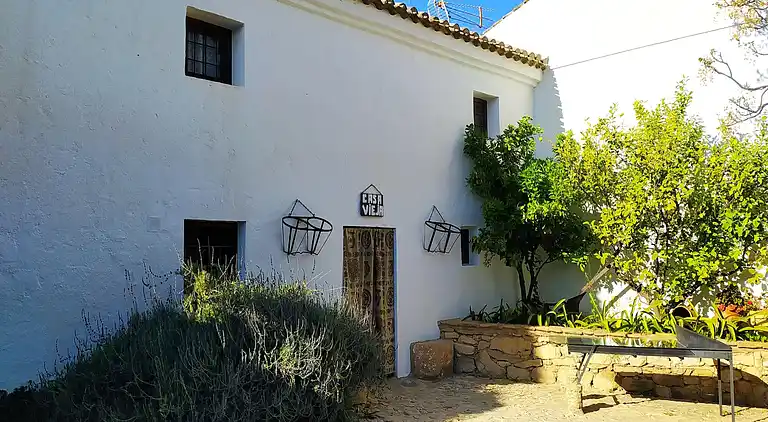 Gårdshus i Fuentes de Cesna